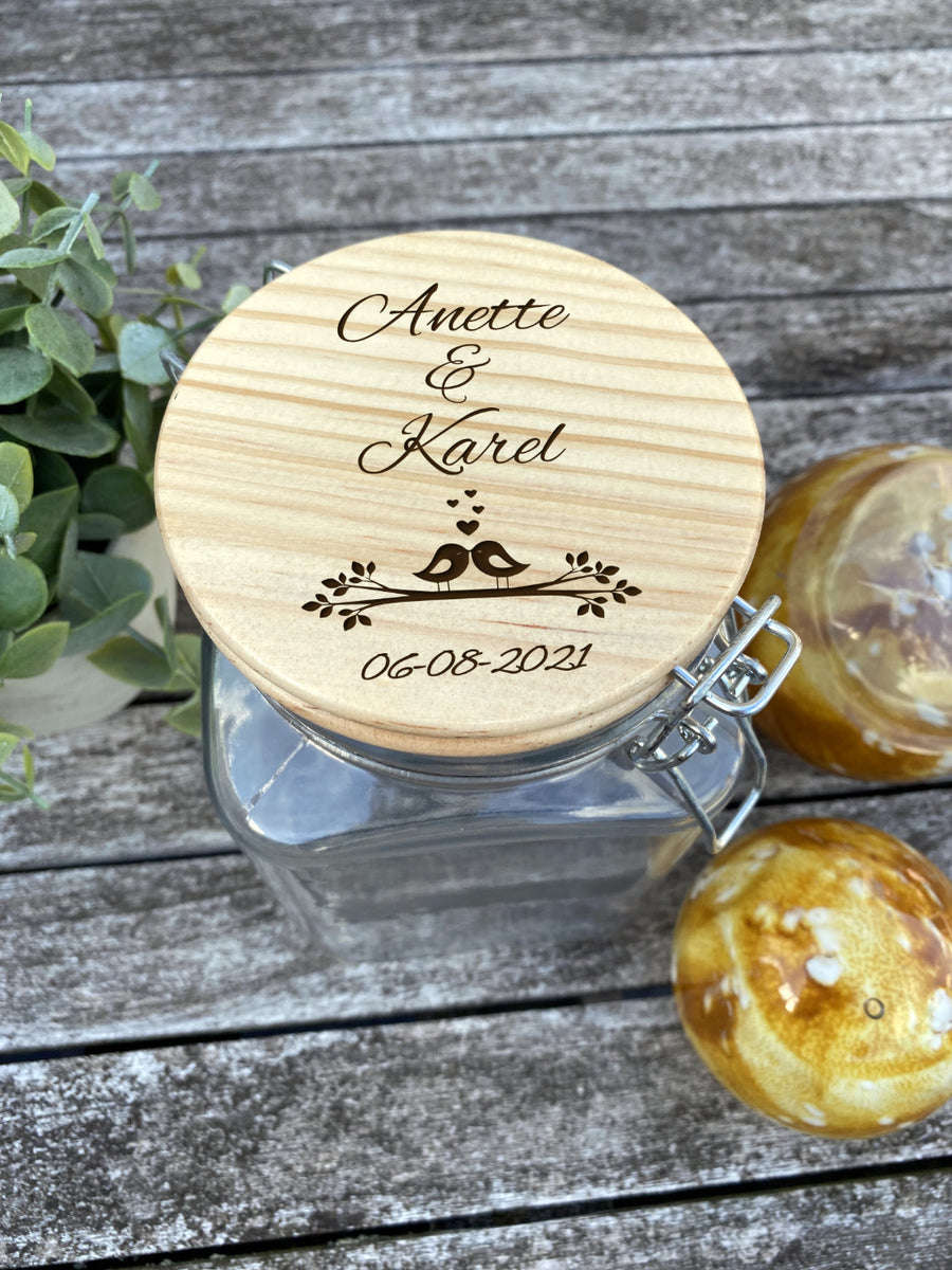 Persoonlijke snoeppot als cadeau voor huwelijk of jubileum
